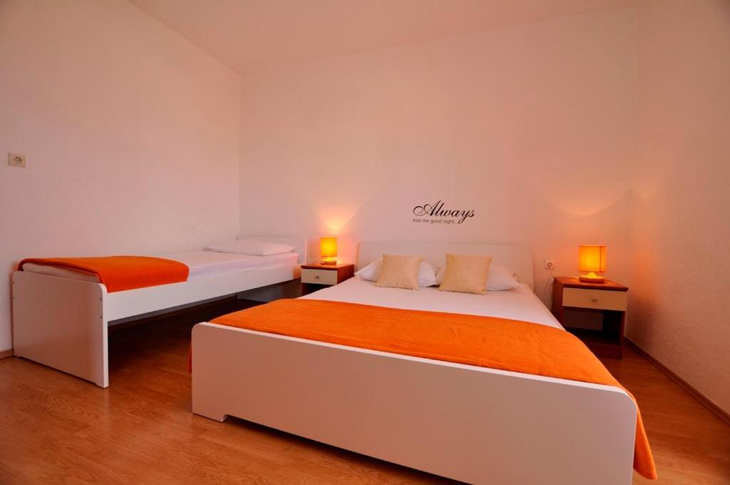 Apartmani Martinovka ตราสนิสเซ ภายนอก รูปภาพ