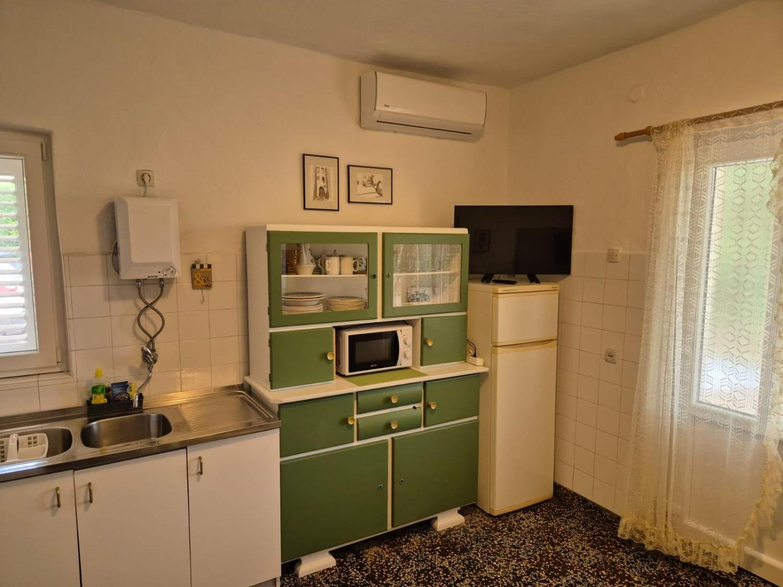 Apartmani Martinovka ตราสนิสเซ ภายนอก รูปภาพ